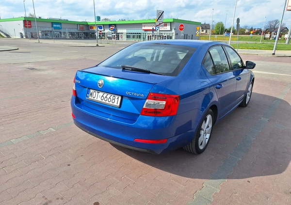 Skoda Octavia cena 35500 przebieg: 271000, rok produkcji 2013 z Warszawa małe 781